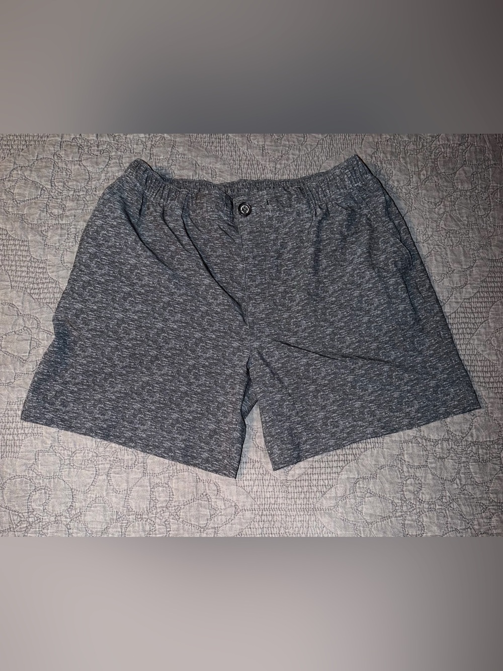 Chubbies Everywear-Performance Short-Heather Gray 6” inseam Men’s-Size-L